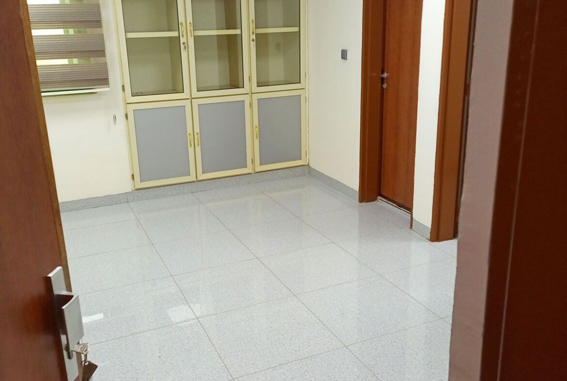 Bureaux en location au 1200 logements