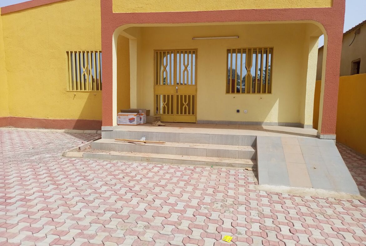 villa F4 en location à saaba