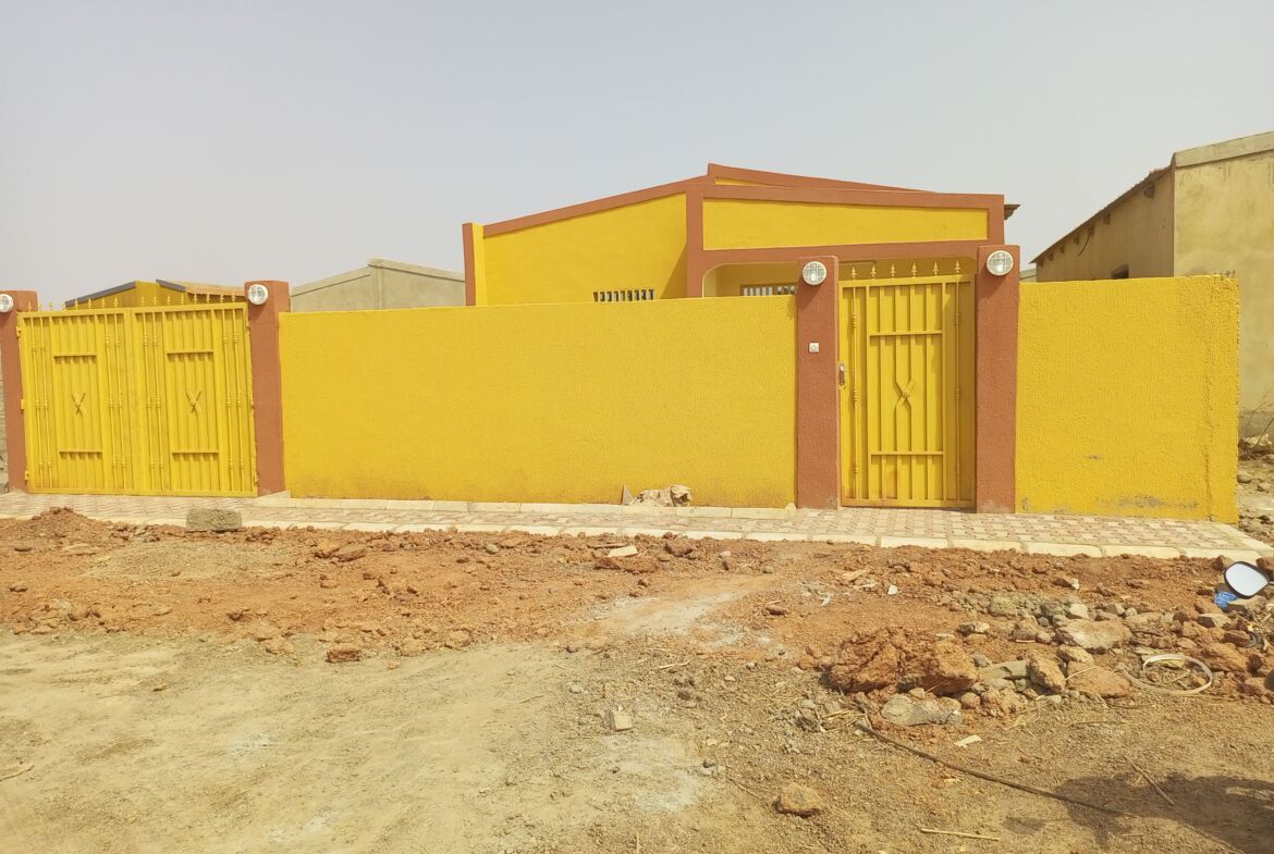 villa F4 en location à saaba