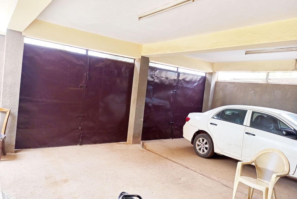 Villa 3 chambres salon en location au 1200 logements à Ouagadougou sur PERFECTOR IMMOBILIER