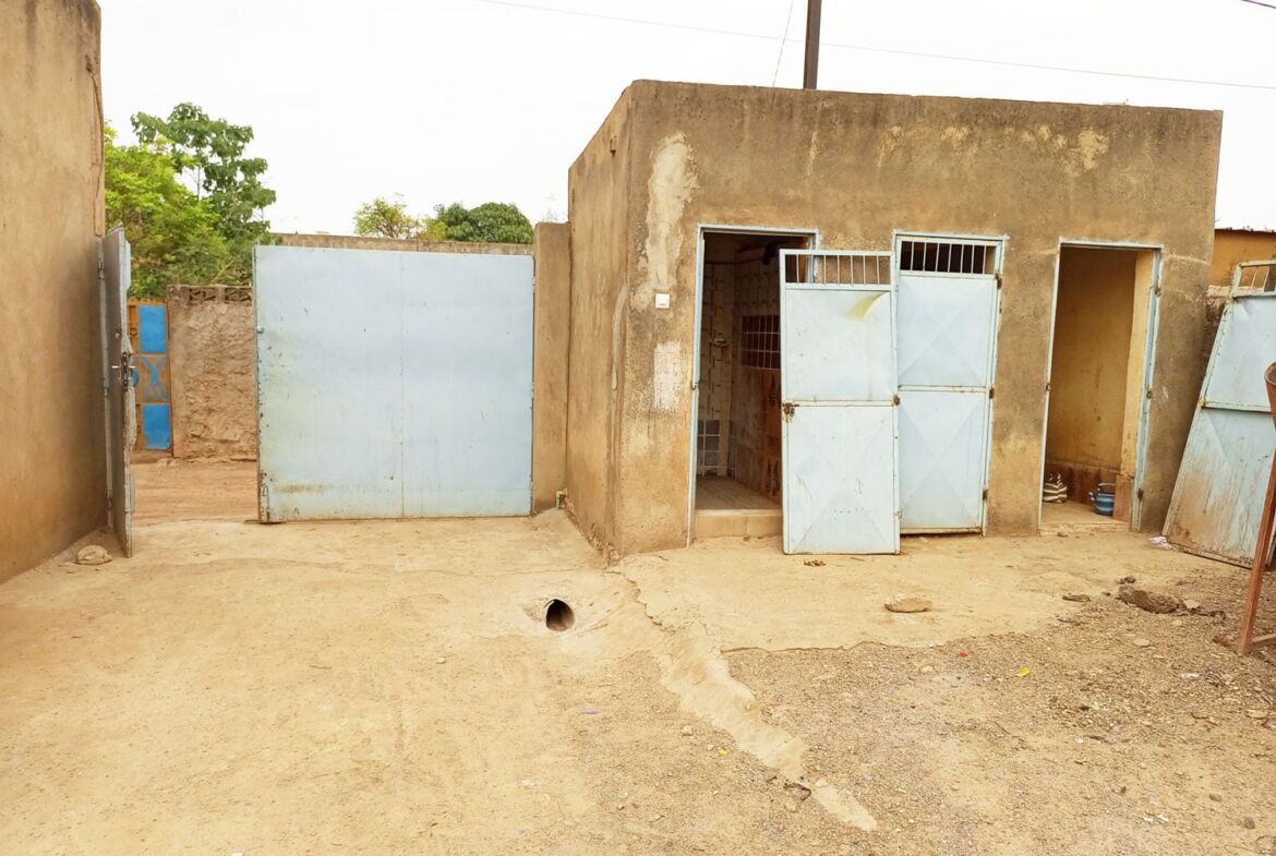 Une villa bâtie sur 625 M² en vente à Dapoya