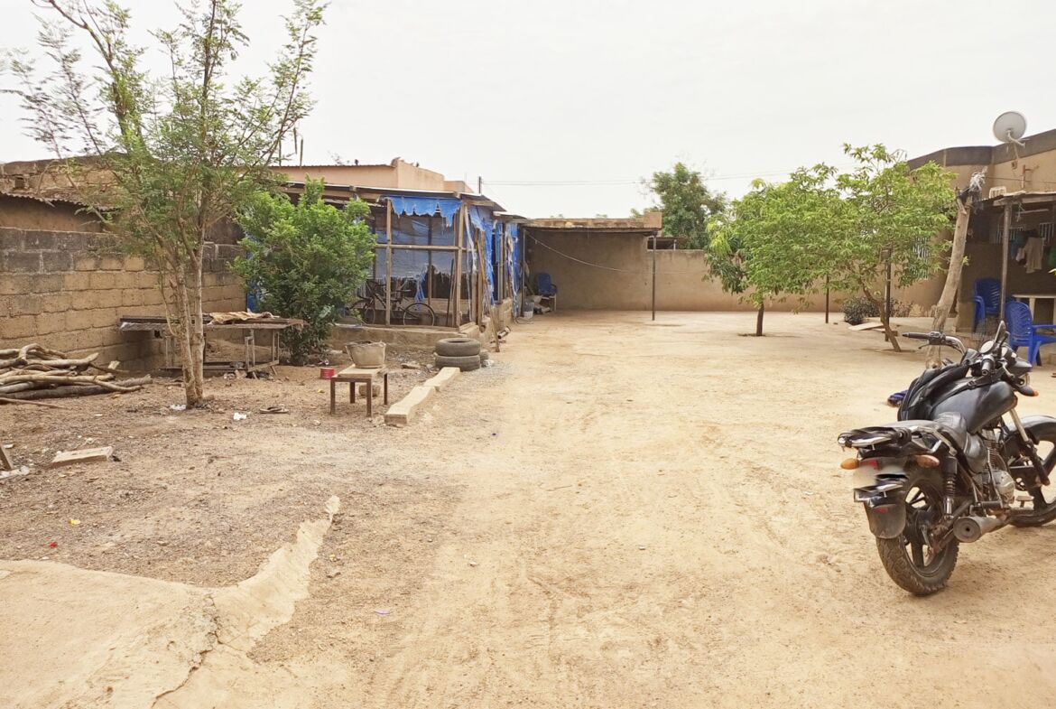 Une villa bâtie sur 625 M² en vente à Dapoya