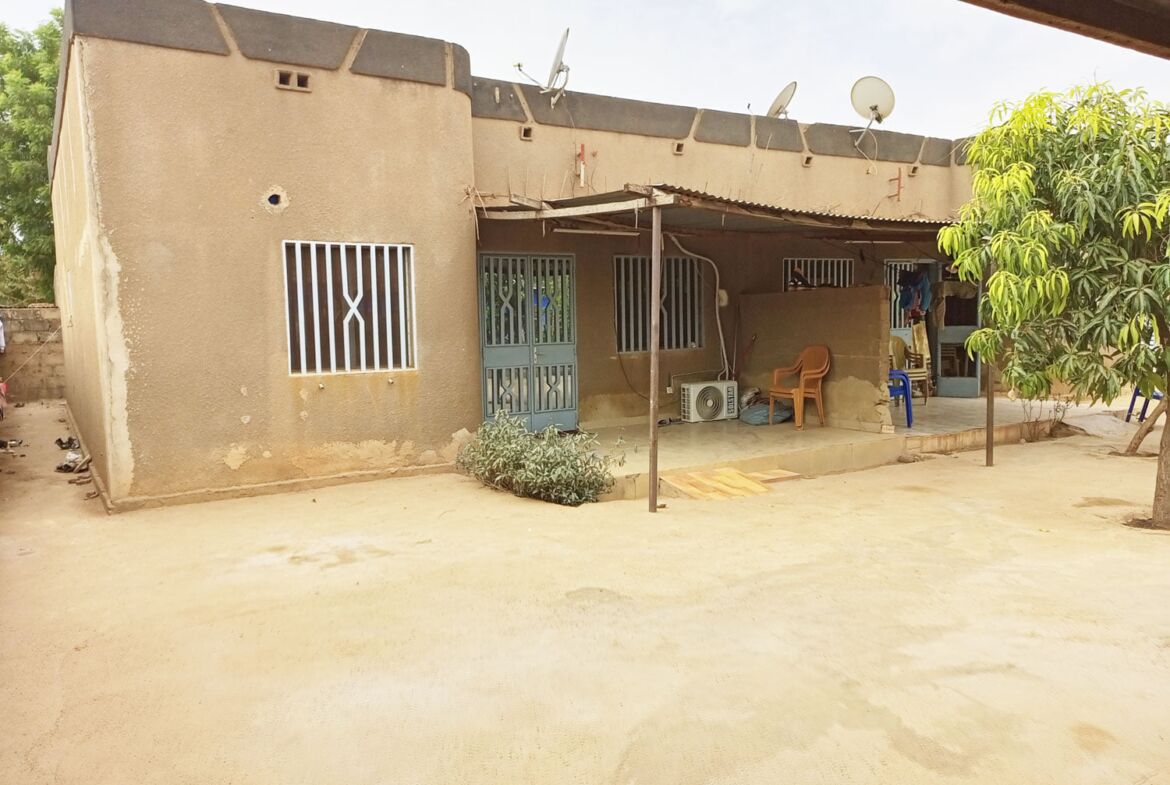 Une villa bâtie sur 625 M² en vente à Dapoya