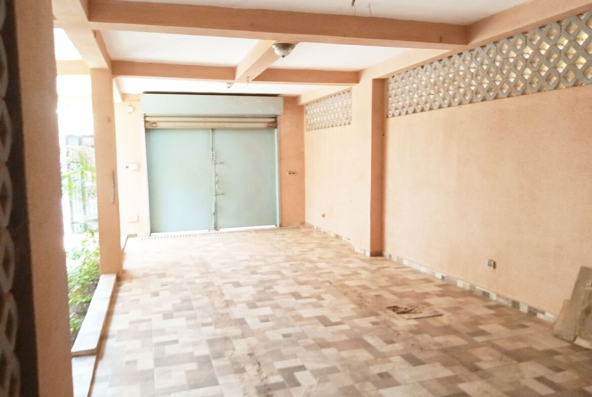 UN BEAU DUPLEX DE TYPE F8 EN LOCATION A OUAGADOUGOU AU QUARTIER CISSIN