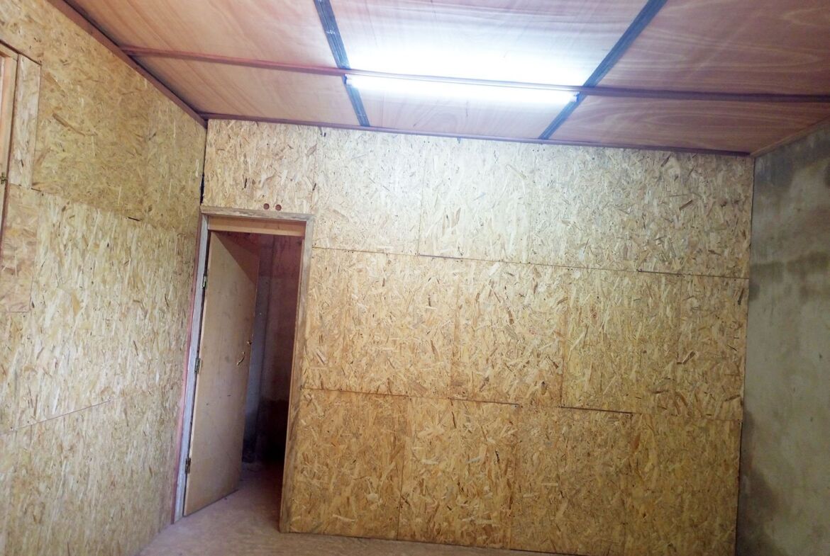 Un entrepôt en location à Garghin