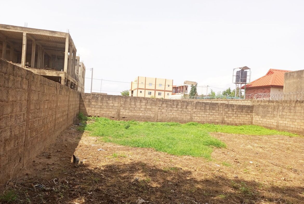 Parcelle de 400 m² en vente à Bassinko sur Perfector Immobilier