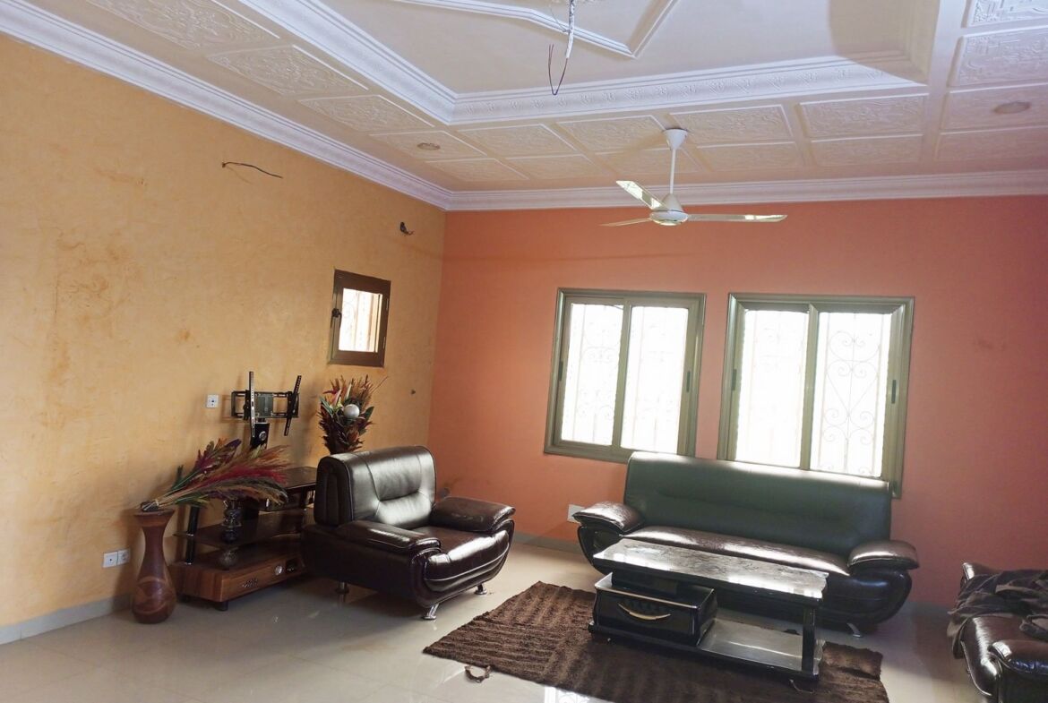 Duplex r+1 de 6 chambres en location à Nioko 1 - Saaba