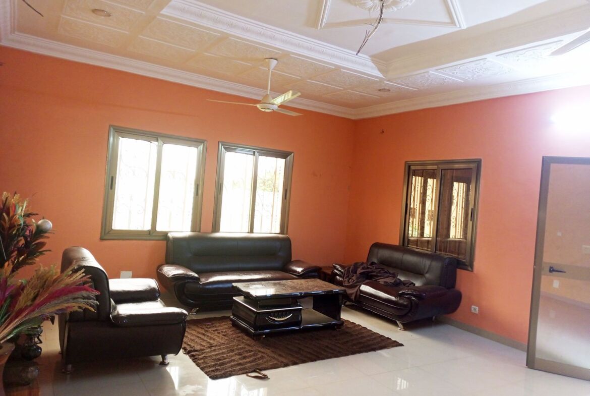 Duplex r+1 de 6 chambres en location à Nioko 1 - Saaba