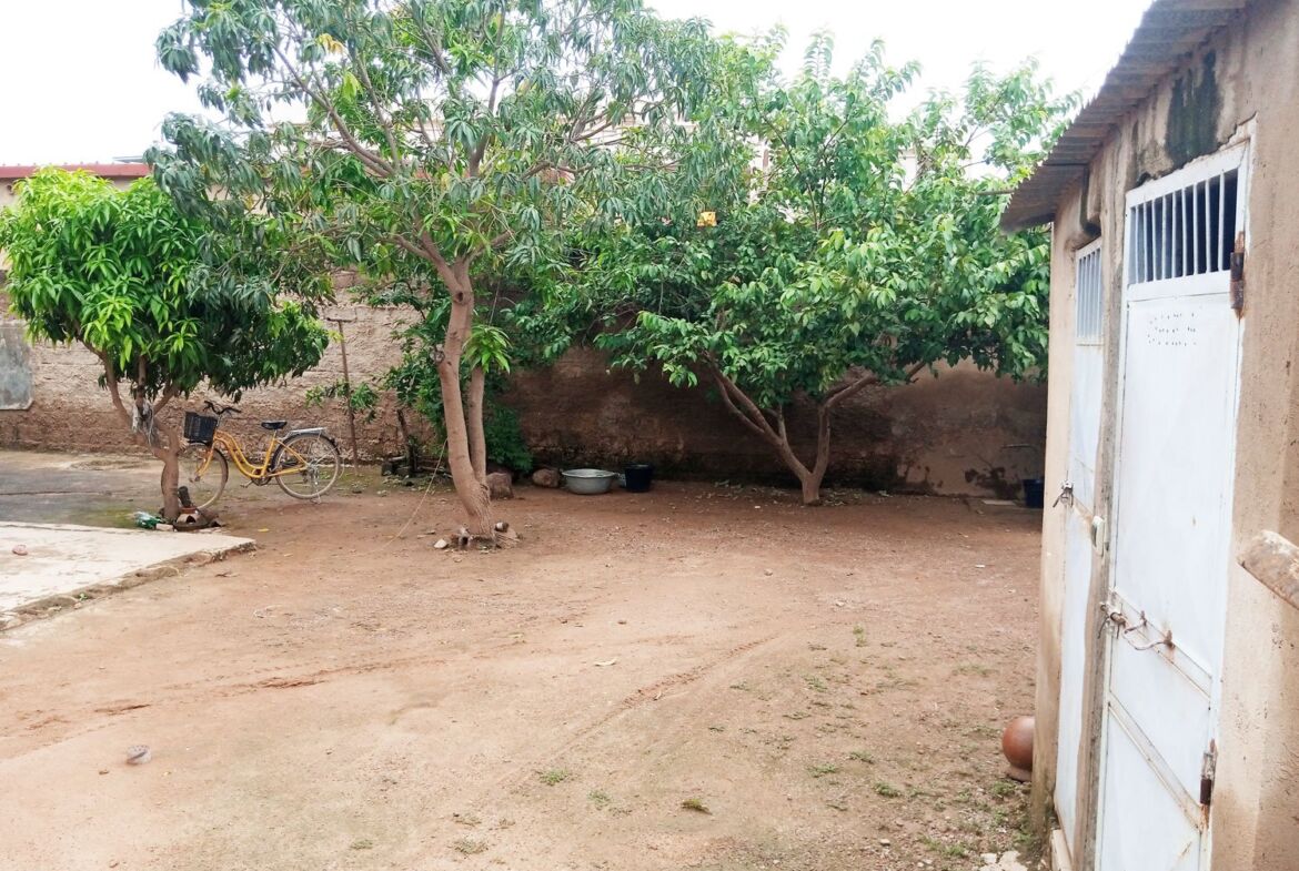 Une villa de 3 chambres salon en vente à Bonheur ville