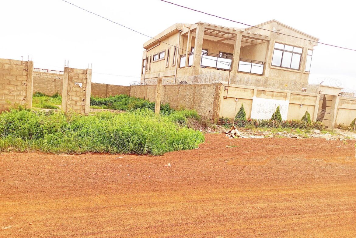 Une parcelle de 400 m² en vente à Ouaga2000 Extension Sud