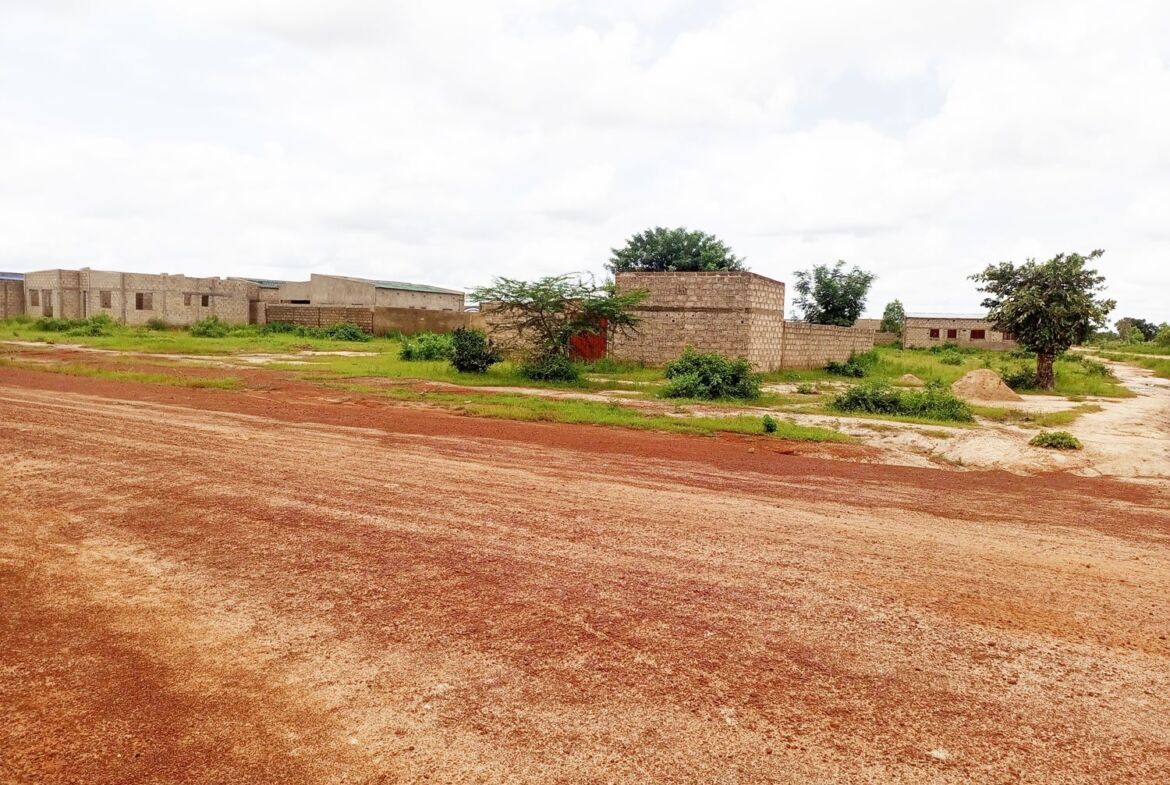 Une parcelle de 342 M² en vente à Bassinko