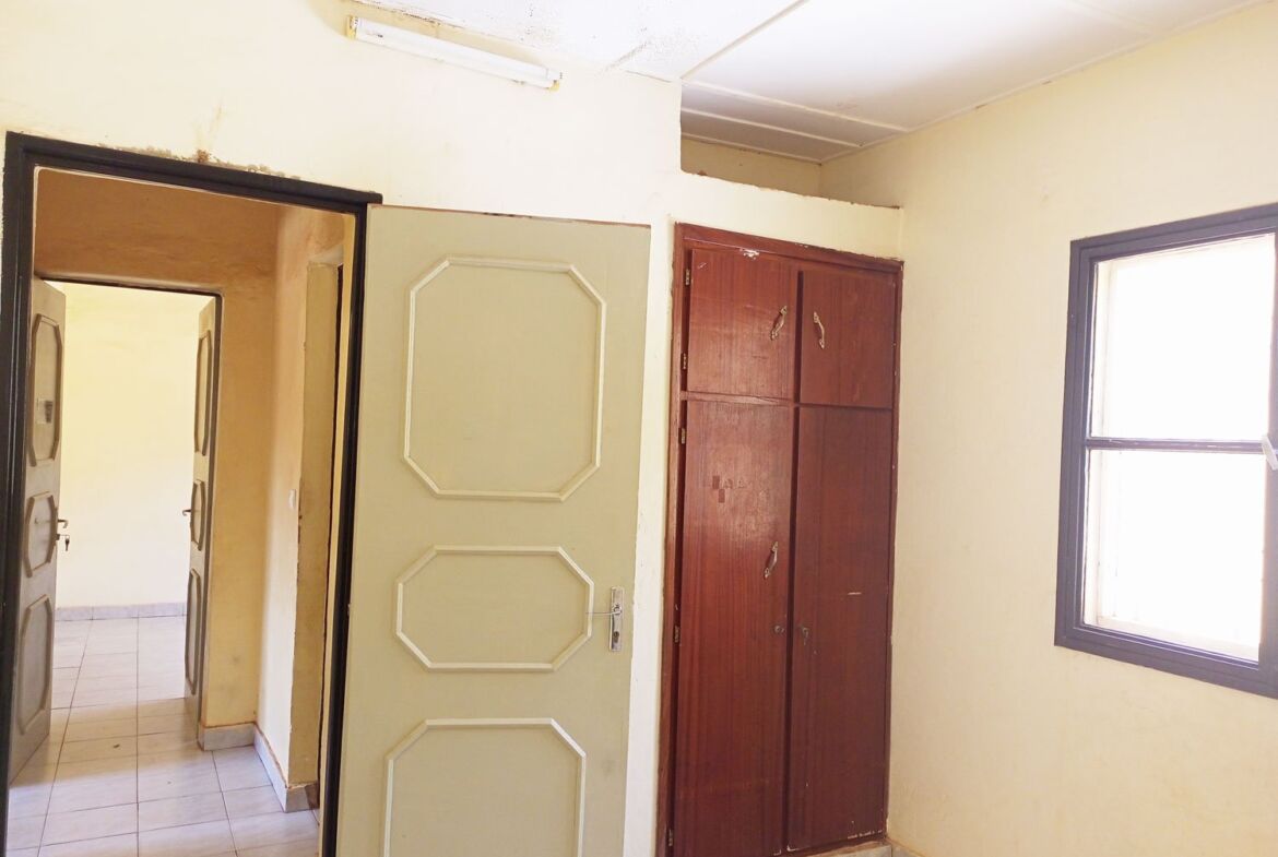 Une Mini villa de 2 chambres salon en location