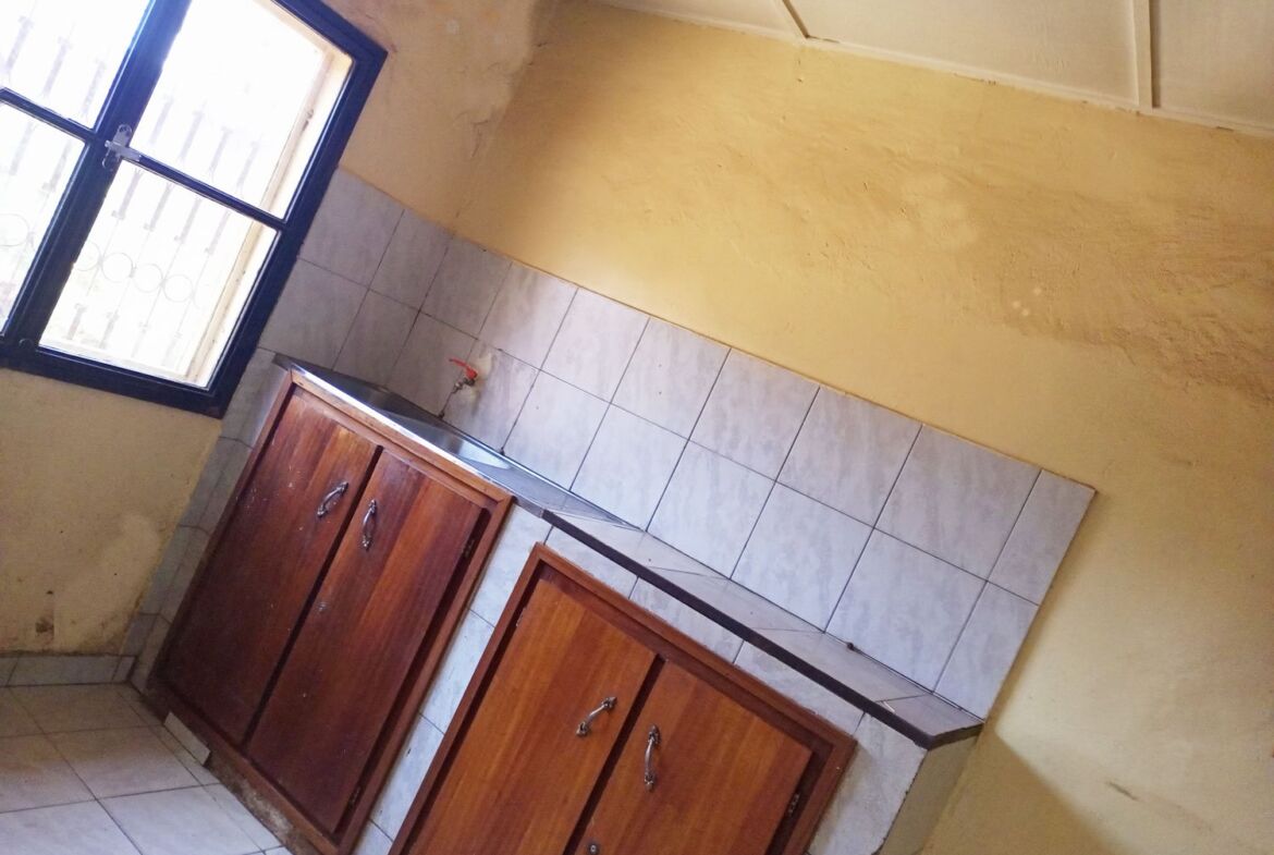 Une Mini villa de 2 chambres salon en location