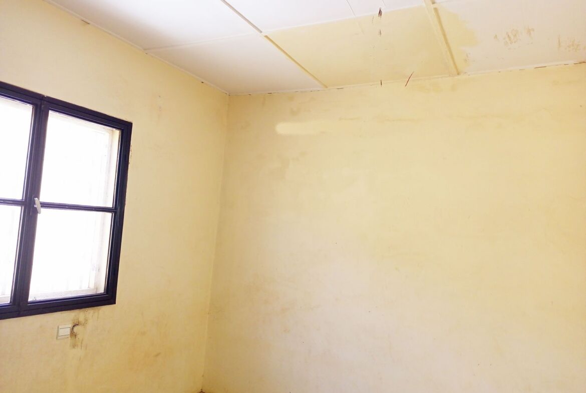 Une Mini villa de 2 chambres salon en location