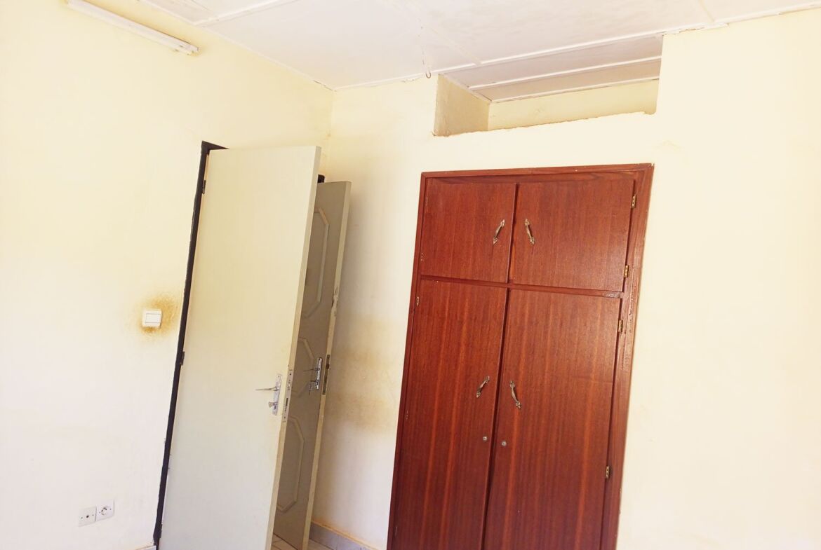 Une Mini villa de 2 chambres salon en location