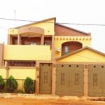 Un duplex de 5 chambres en location à Bonheur ville