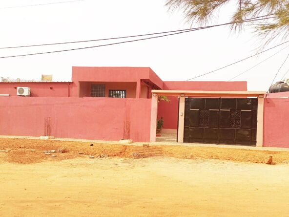 Une villa de 3 chambres en location à Zagtouli