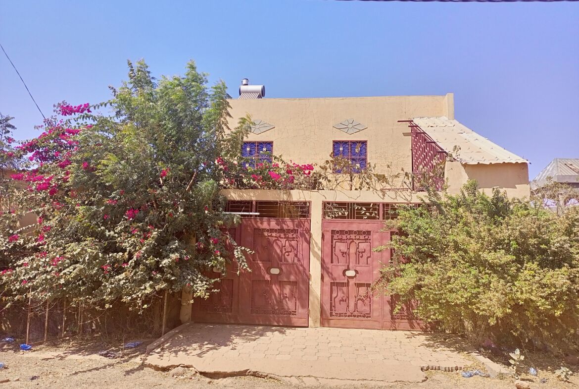 Duplex de 5 chambres en location à Bendogo