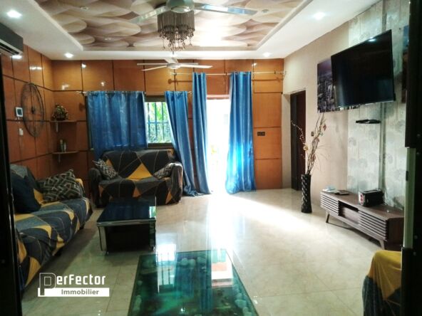 UN TRIPLEX DE 6 PIECES EN LOCATION MEUBLEE OU NON A OUAGA2000 EXTENSION SUD