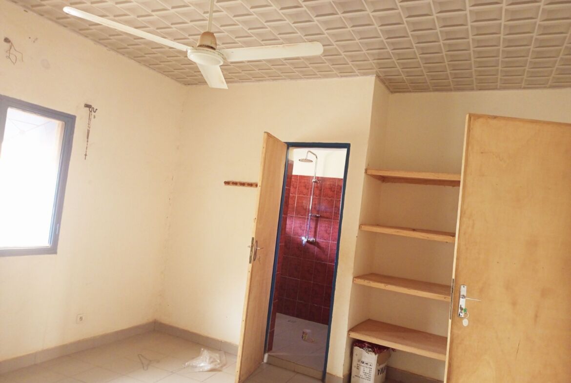 Un Duplex de 9 pièces en location à Ouaga2000 zone c
