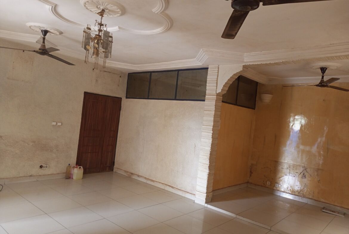 Un Duplex de 9 pièces en location à Ouaga2000 zone c