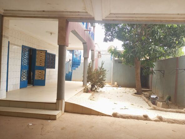 Un Duplex de 9 pièces en location à Ouaga2000 zone c