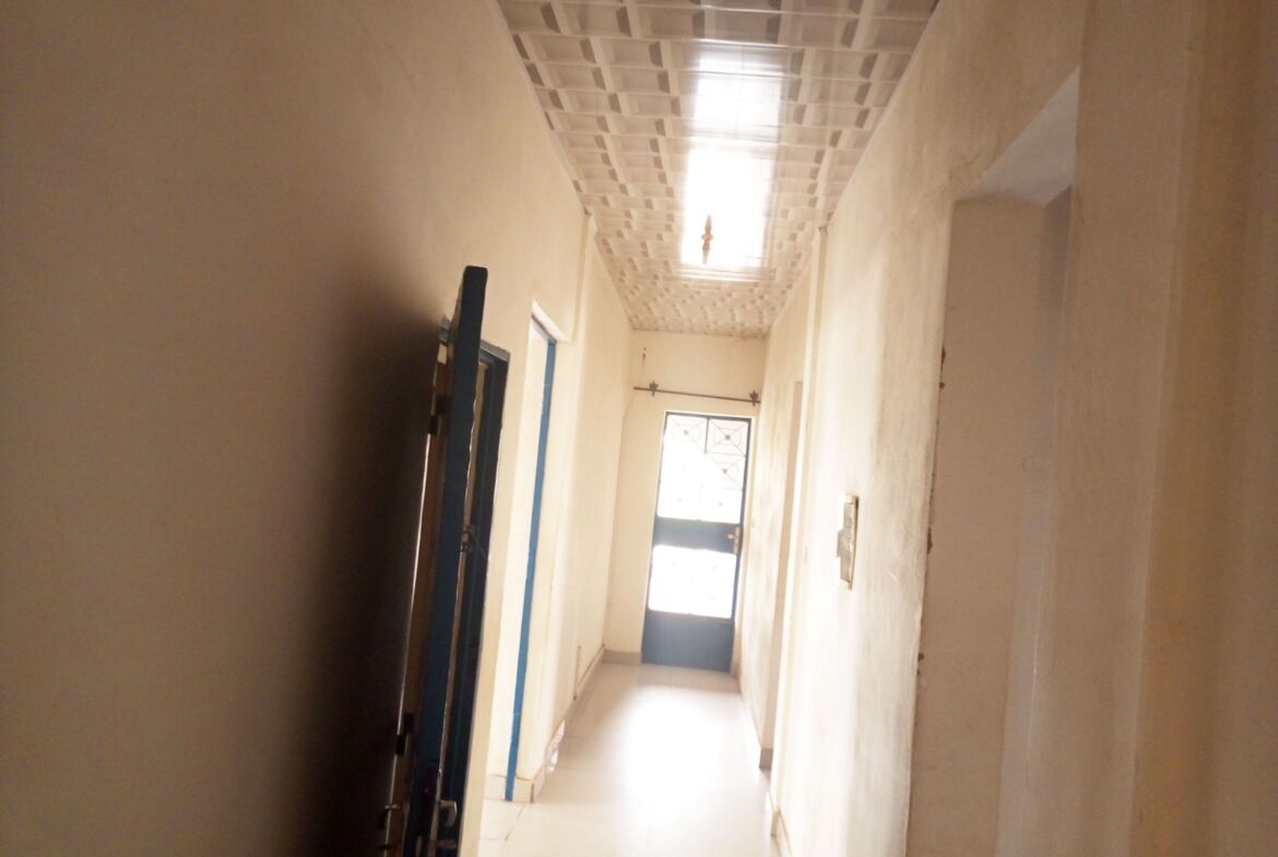 Un Duplex de 9 pièces en location à Ouaga2000 zone c