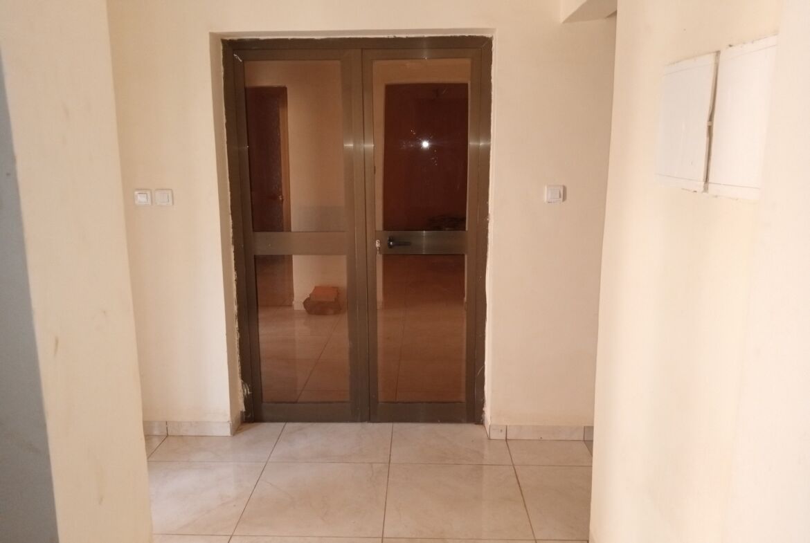 Un duplex nouvelle construction de 5 chambres en location à Somgandé