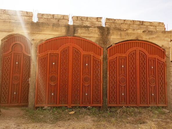 UNE VILLA INACHEVEE DE 3 CHAMBRES EN VENTE A RIMKIETA