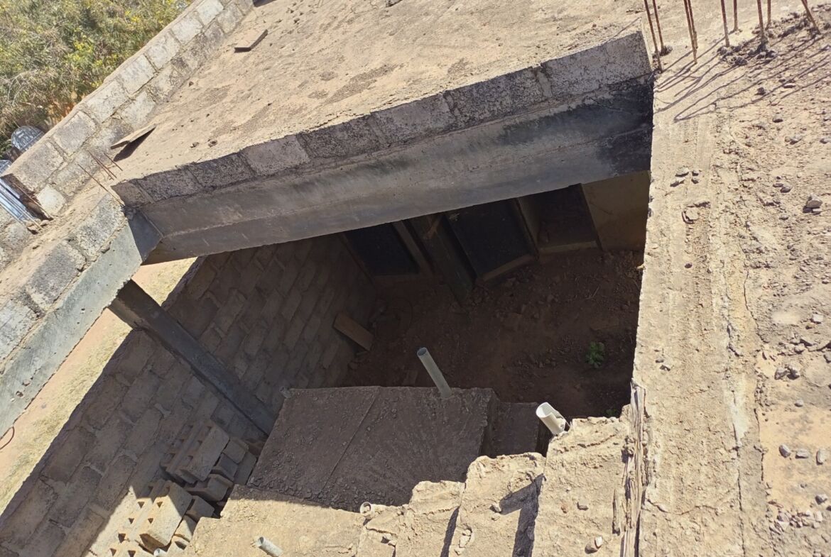 UNE VILLA INACHEVEE DE 3 CHAMBRES EN VENTE A RIMKIETA