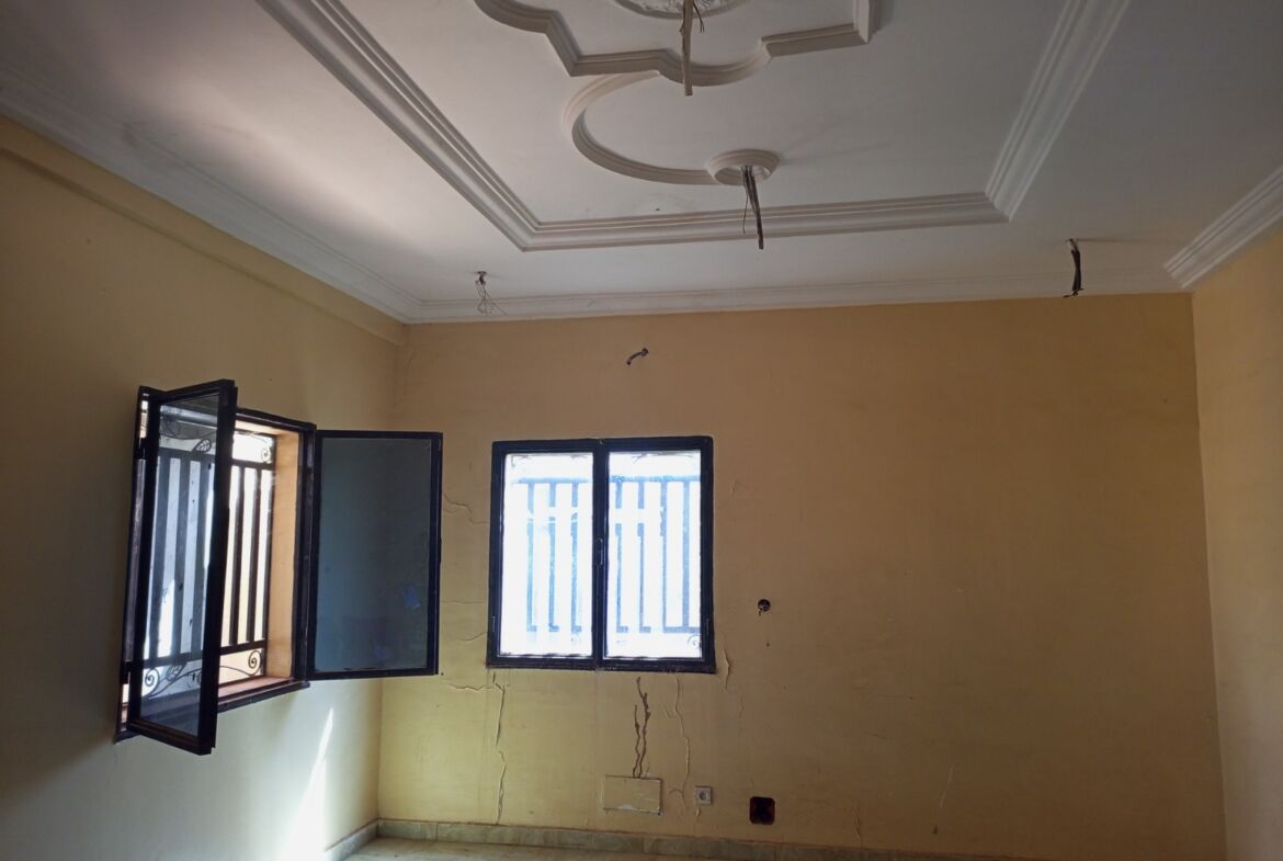 UNE VILLA INACHEVEE DE 3 CHAMBRES EN VENTE A RIMKIETA