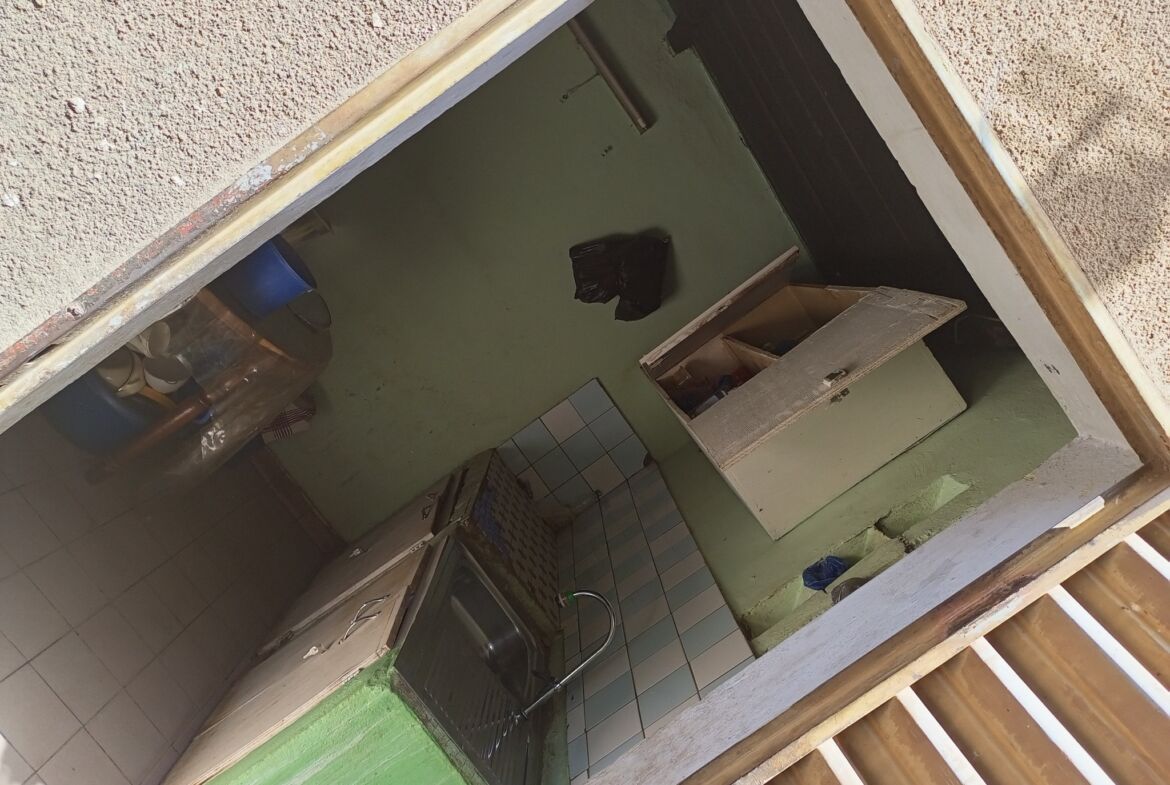 Une villa de 3 chambres salon en location au 1200 logements