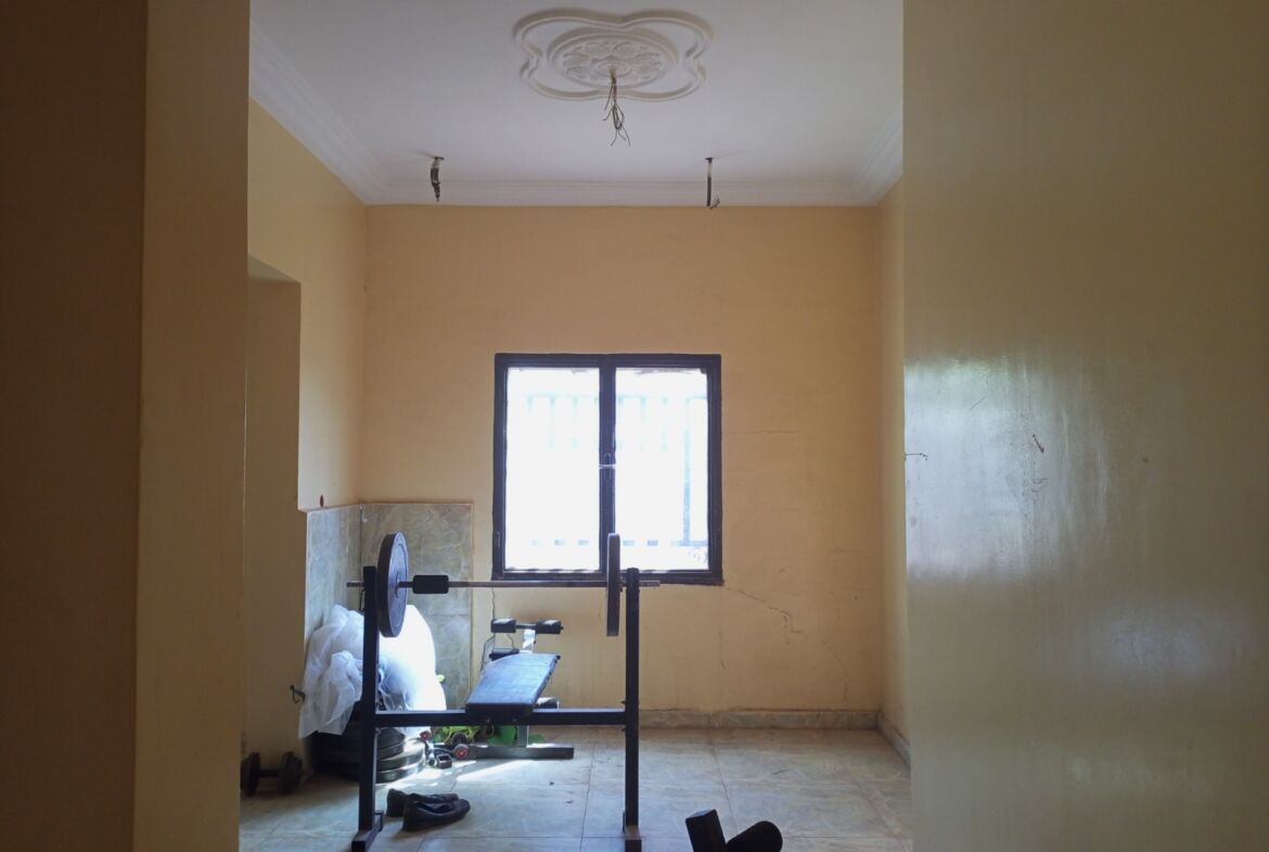 UNE VILLA INACHEVEE DE 3 CHAMBRES EN VENTE A RIMKIETA