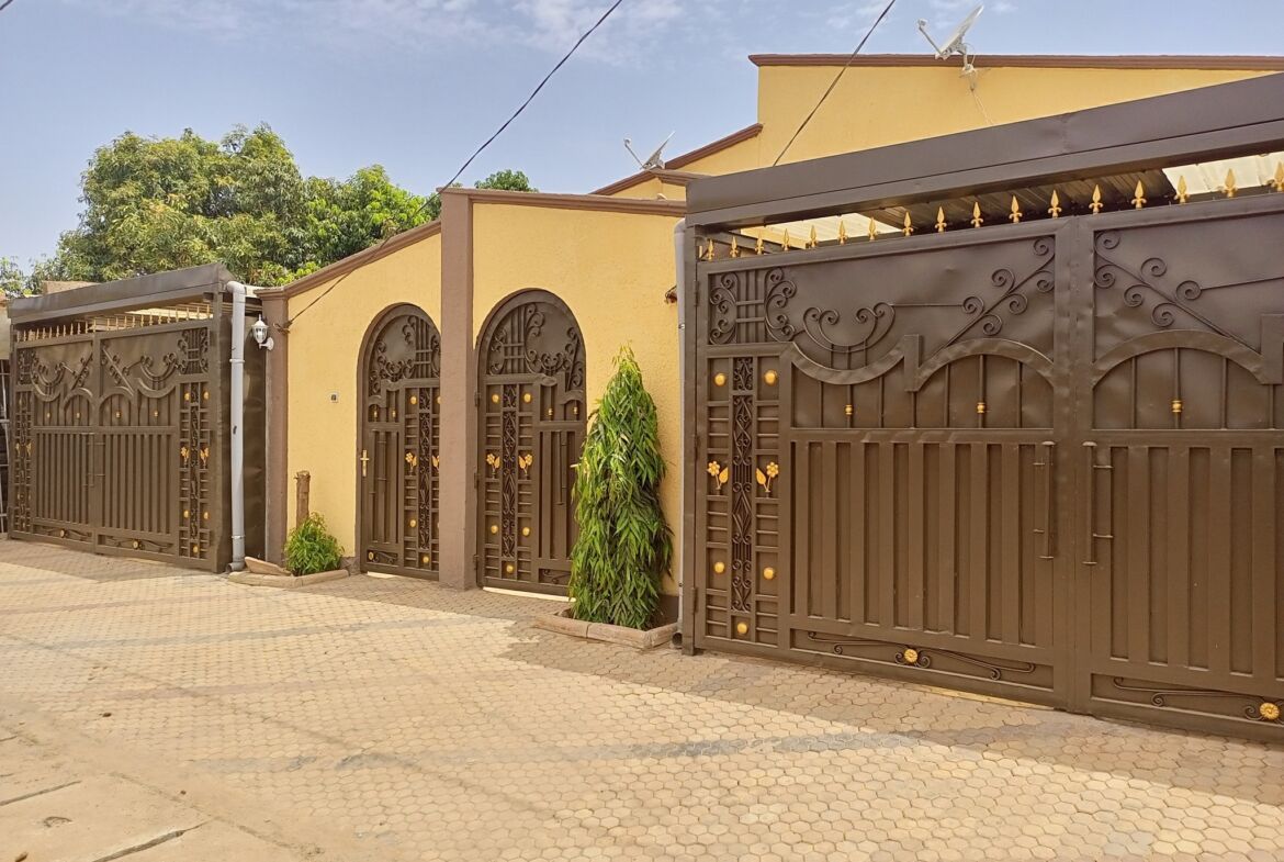 VILLAS JUMELEES DE 3 CHAMBRES EN LOCATION A KOURITENGA