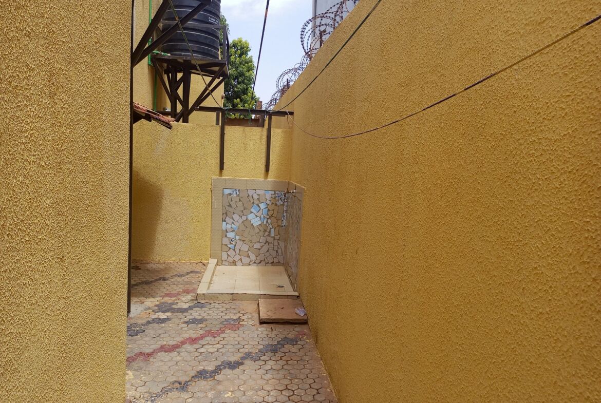 VILLAS JUMELEES DE 3 CHAMBRES EN LOCATION A KOURITENGA