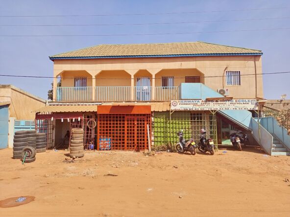 Bureaux en location à Kamboinsé sur Ouagadougou