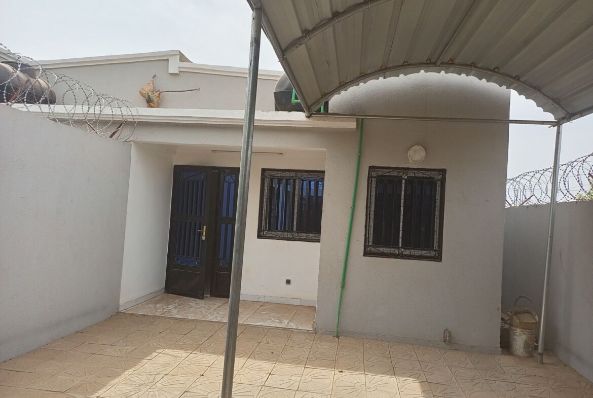 02 mini villas en location à Tampouy