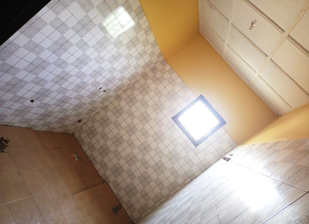 Duplex de 6 chambres nouvelle construction en location à Bangporé sur Perfector Immobilier