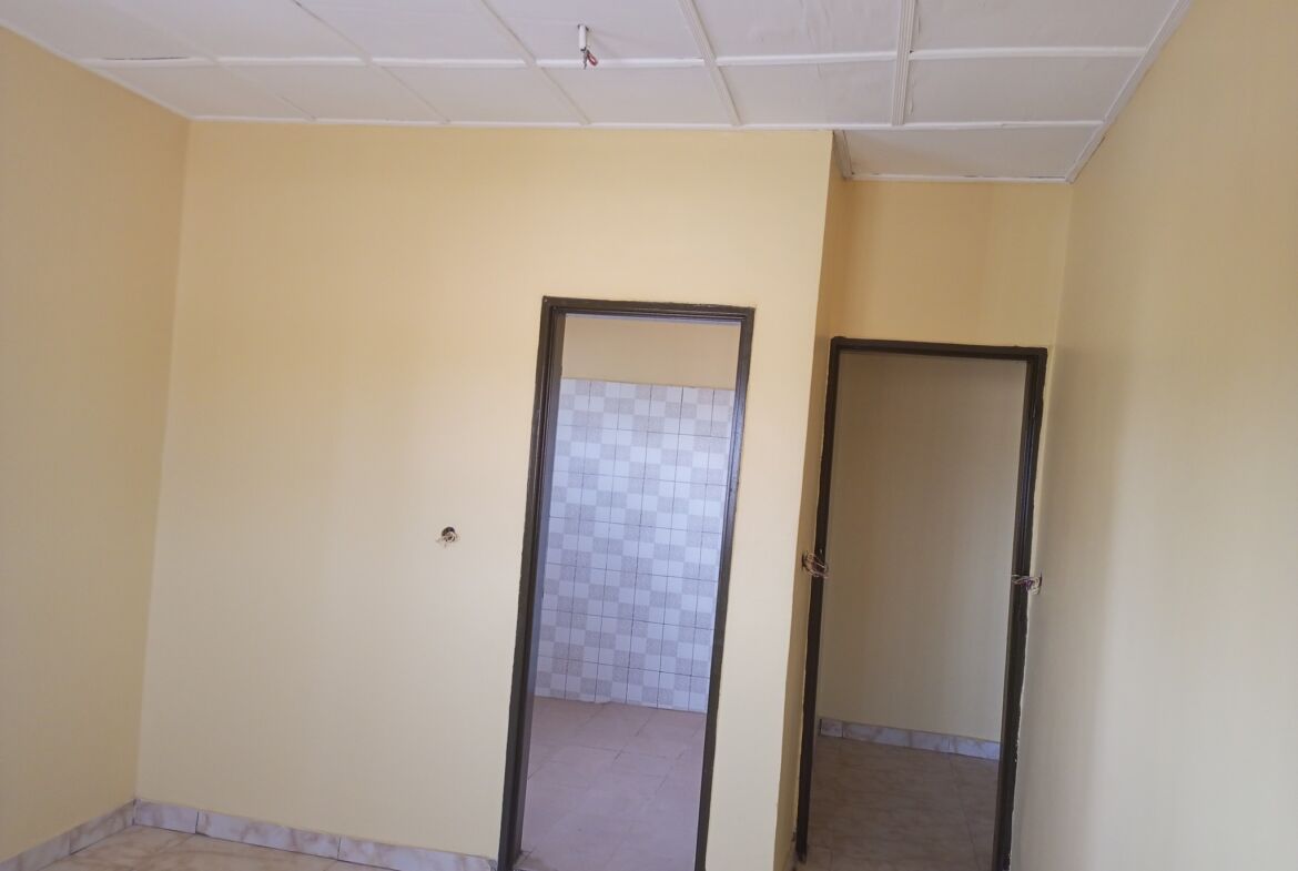 Duplex de 6 chambres nouvelle construction en location à Bangporé sur Perfector Immobilier