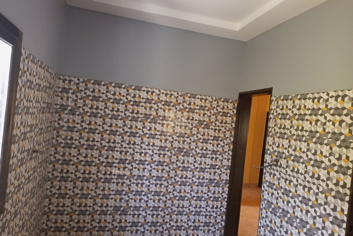 Duplex de 6 chambres nouvelle construction en location à Bangporé sur Perfector Immobilier