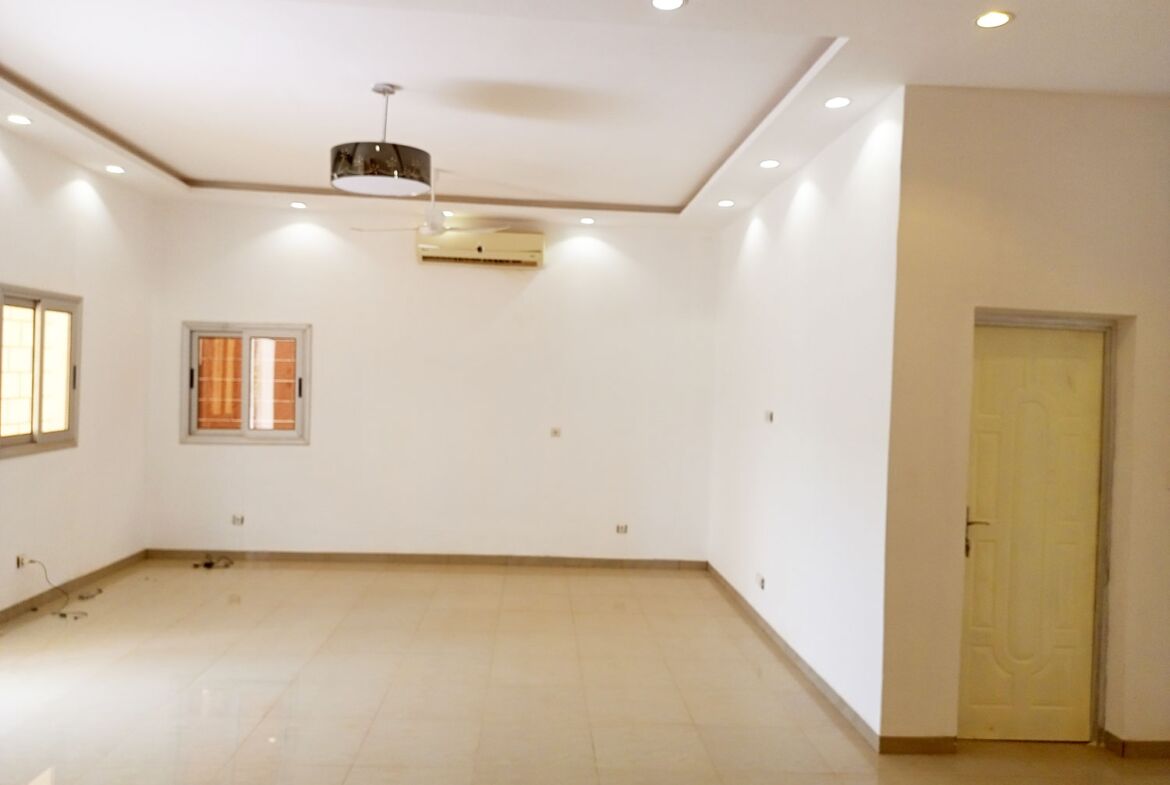 Une villa de 3 chambres en location à Zagtouli²