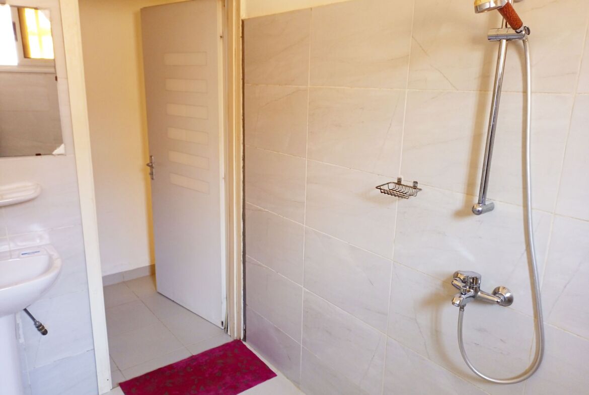 Une minivilla de 2 chambres en location à Wayalghin sur Perfector Immobilier